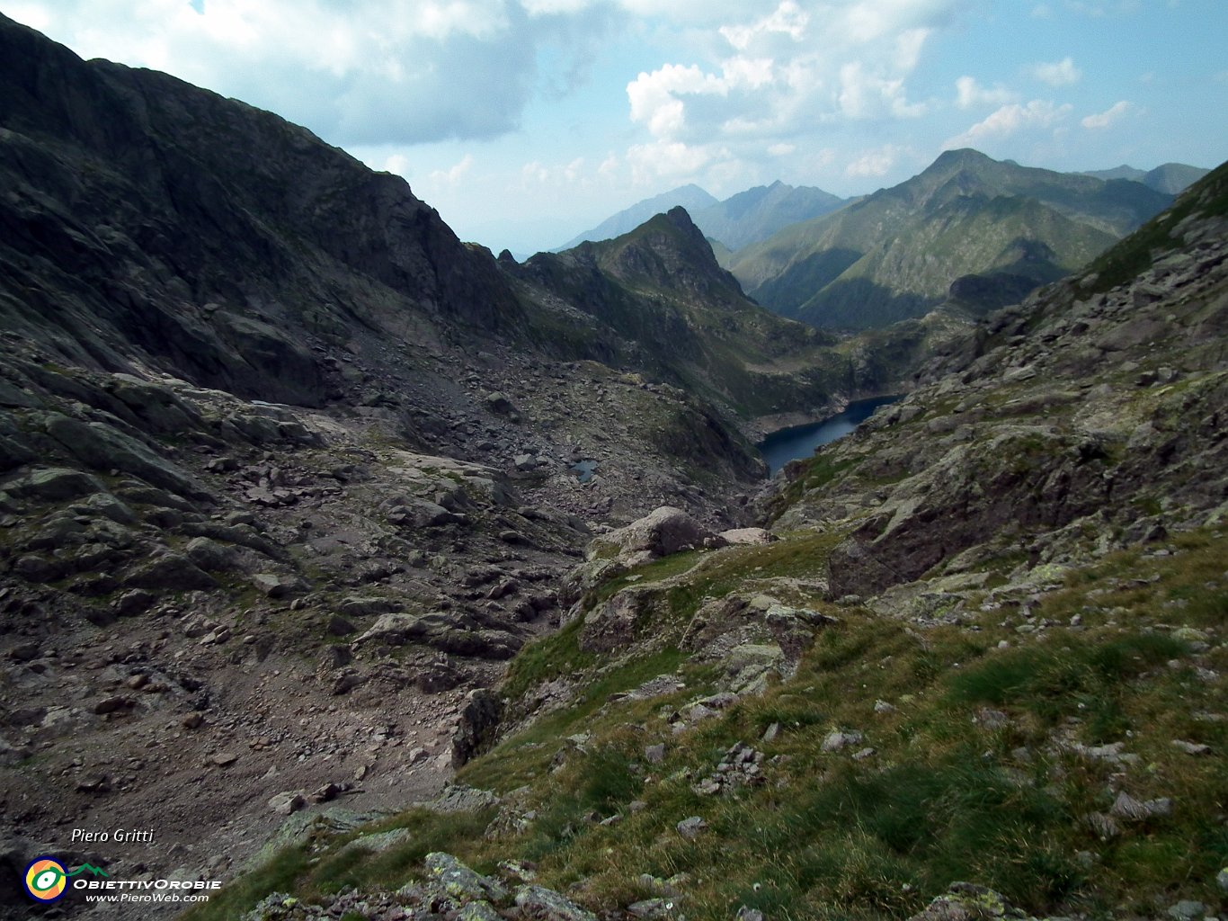 74 Verso il Lago f'Inferno e il Rif. FALC.JPG